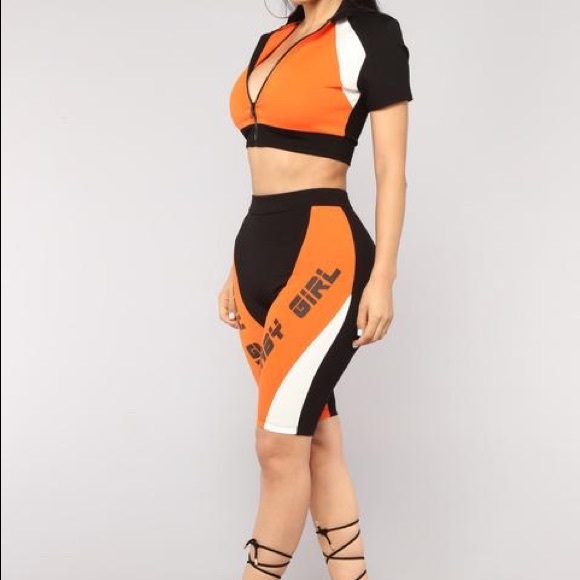 Fashion nova two piece orange and black set - Picture 6 of 6